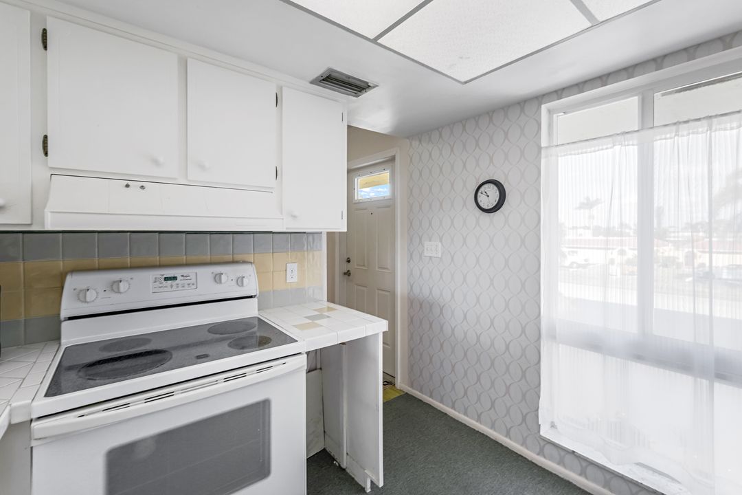 114 Teryl Rd #4, Naples, FL 34112