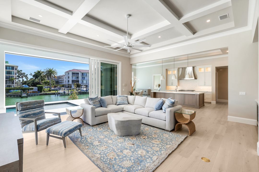 888 Banyan Ct, Marco Island, FL 34145