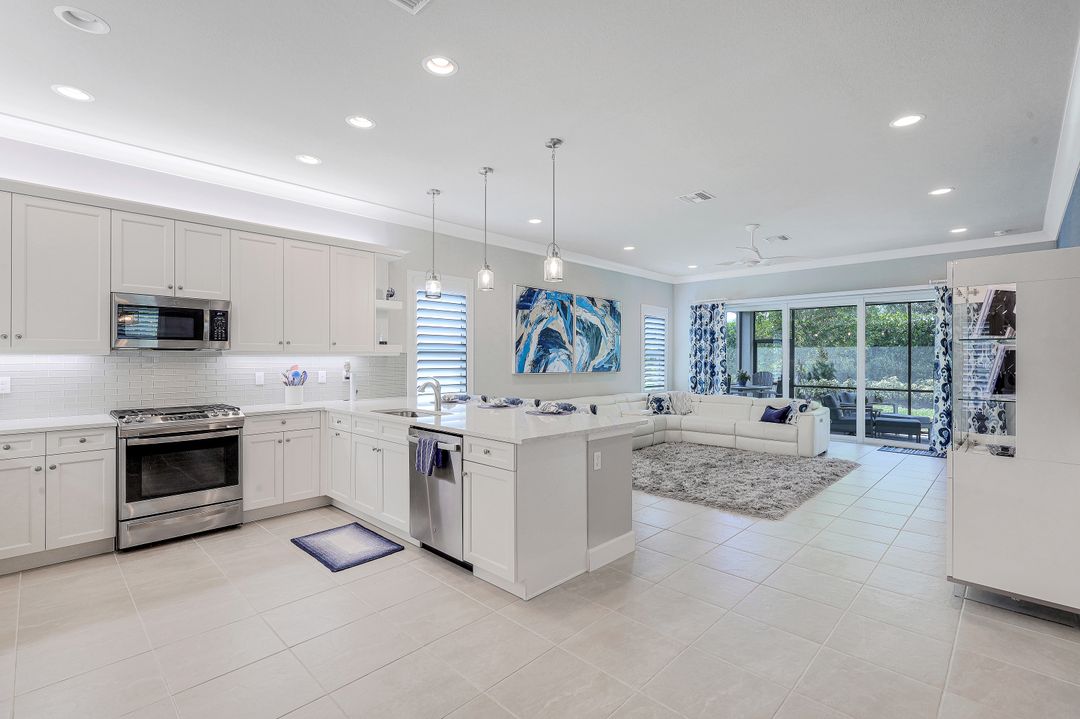 28450 Capraia Dr, Bonita Springs, FL 34135