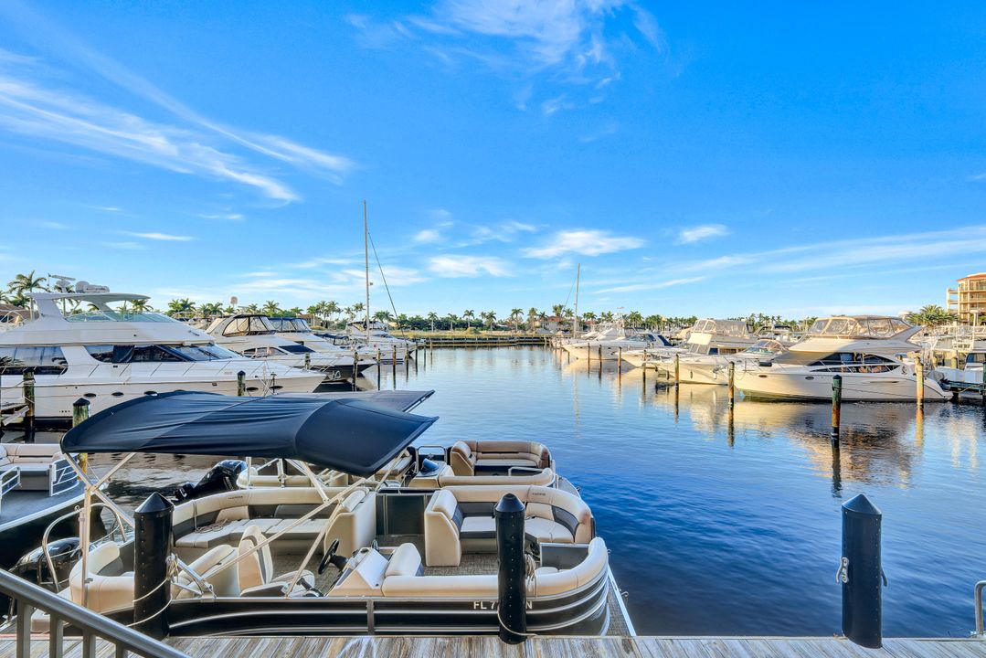 5781 Cape Harbour Dr #1005, Cape Coral, FL 33914