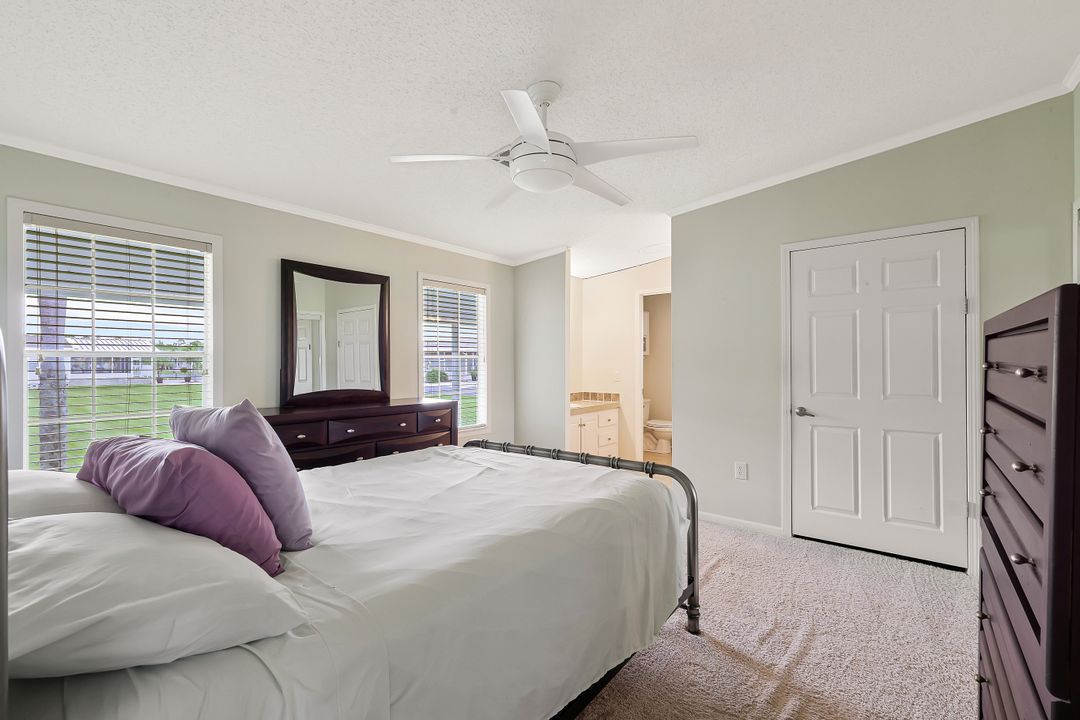 5318 Fiddleleaf Dr, Fort Myers, FL 33905