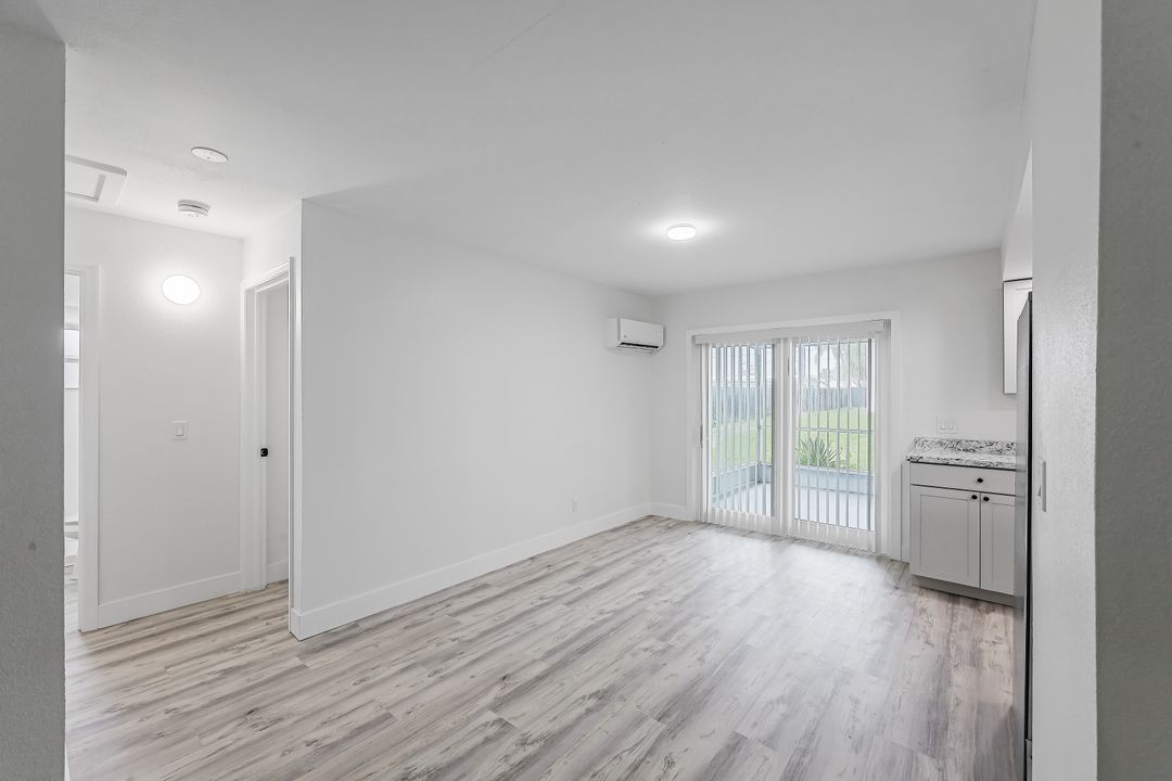 4906 York St, Cape Coral, FL 33904