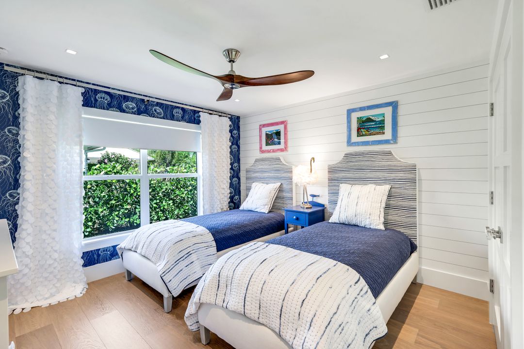 812 Tallow Tree Ct, Naples, FL 34108