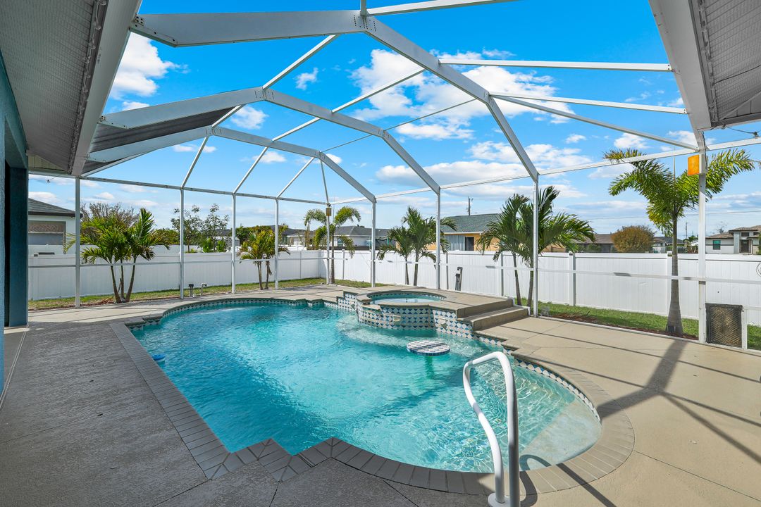 1728 NW 7th Ave, Cape Coral, FL 33993