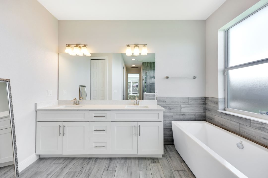 2823 SW 46th Terrace, Cape Coral, FL 33914
