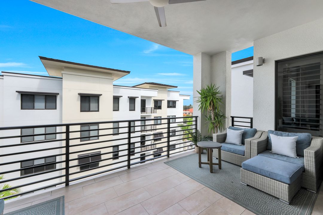 1111 Central Ave #514, Naples, FL 34102