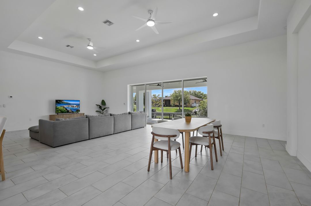 1428 NW 27th Pl, Cape Coral, FL 33993