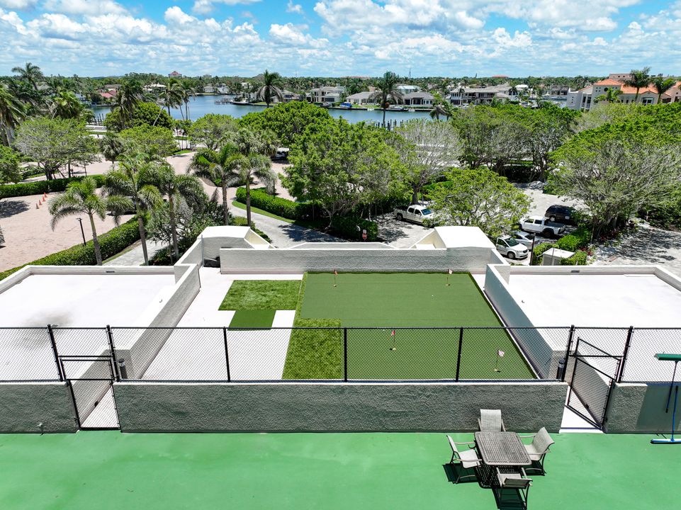 4551 Gulf Shore Blvd N #1003, Naples, FL 34103