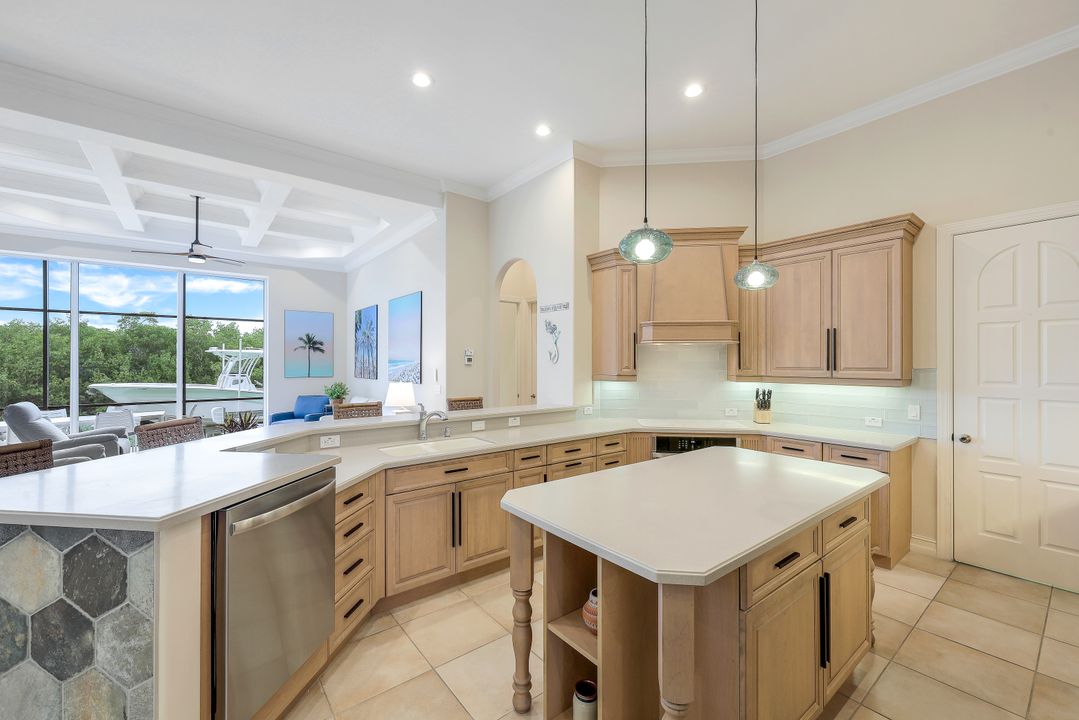 458 Spinnaker Dr, Marco Island, FL 34145