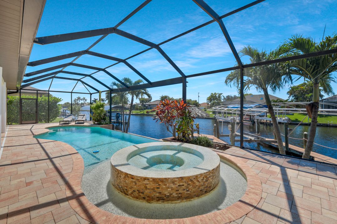 3632 SW 1st Pl, Cape Coral, FL 33914
