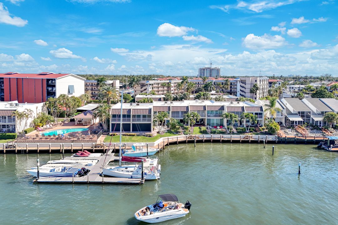 800 River Point Dr #212, Naples, FL 34102