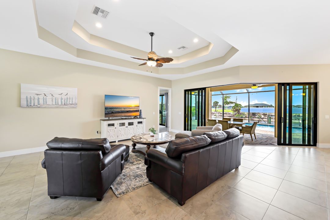 4208 NW 39th Ln, Cape Coral, FL 33993