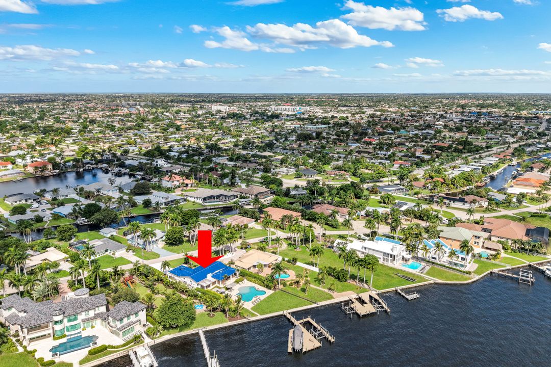 5327 Nautilus Dr, Cape Coral, FL 33904