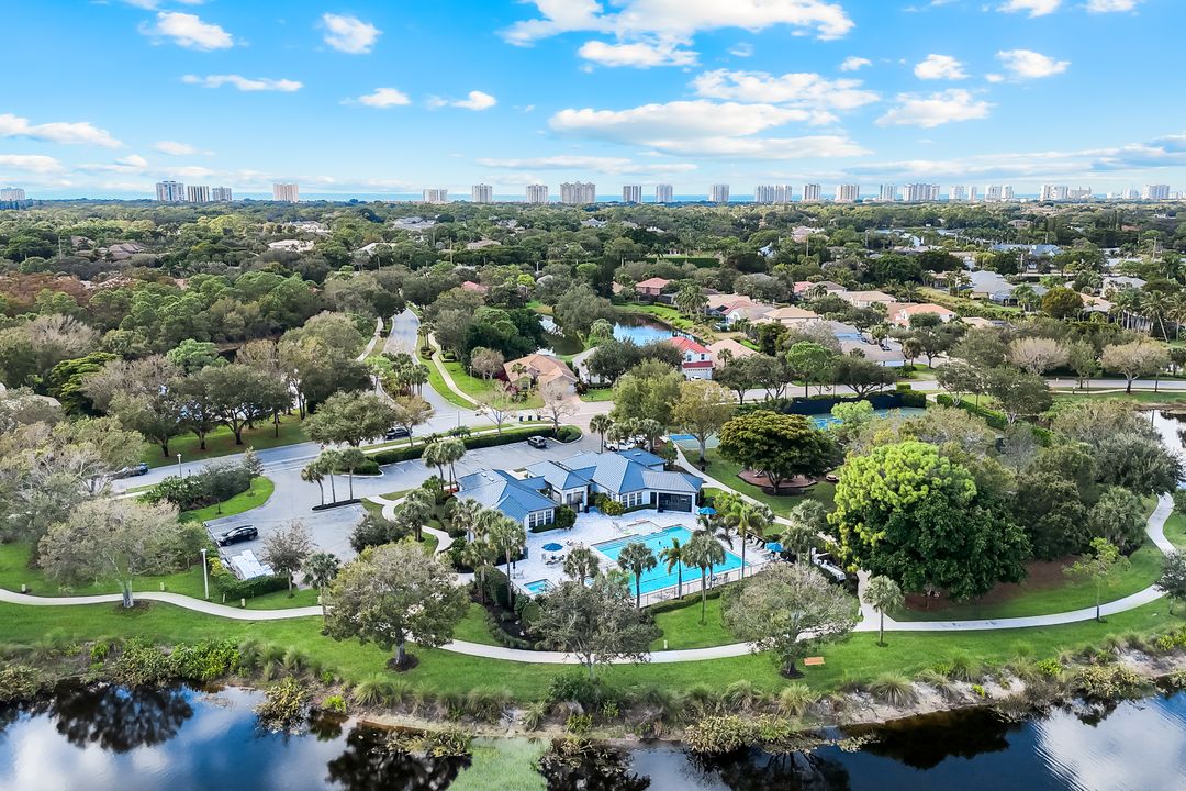 6374 Old Mahogany Ct, Naples, FL 34109