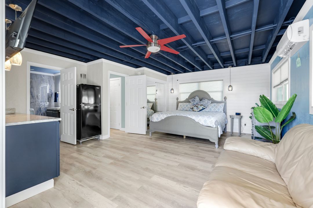 100 Tarpon Rd, Fort Myers Beach, FL 33931