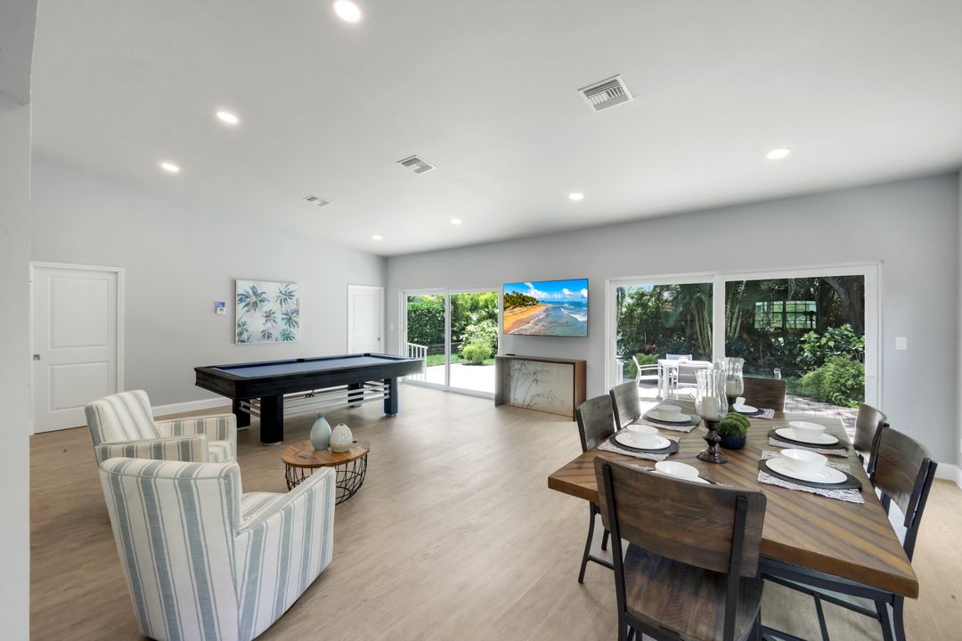 630 109th Ave N, Naples, FL 34108