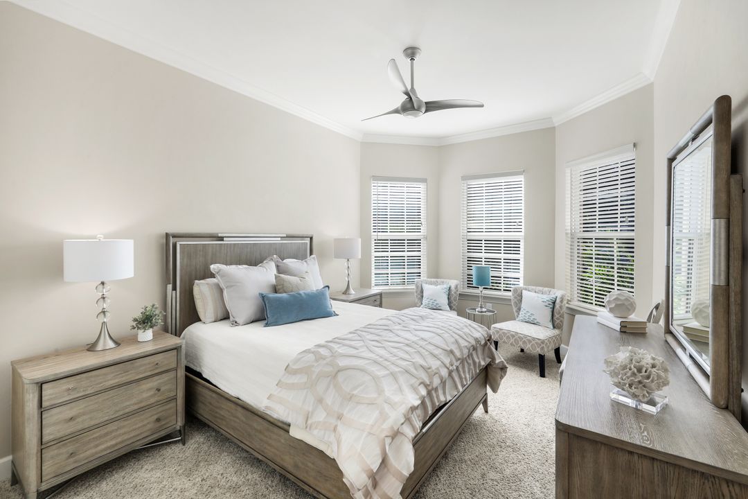 9539 Campanile Cir, Naples, FL 34114