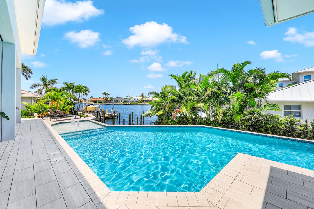 100 S Bahama Ave, Marco Island, FL 34145