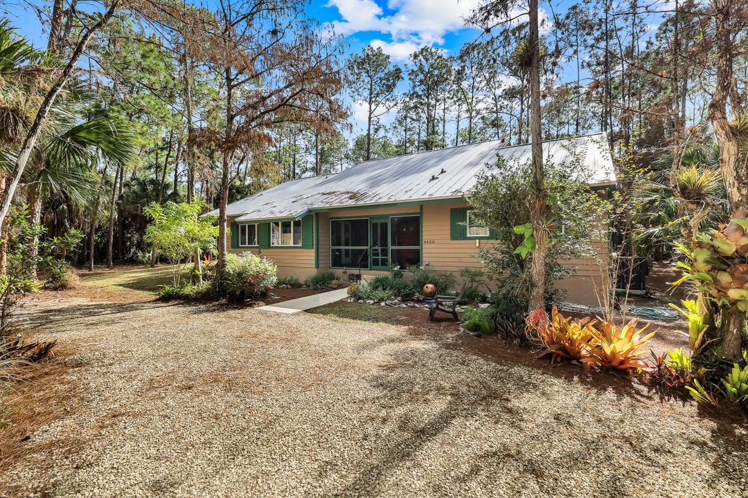 4420 7th Ave SW, Naples, FL 34119