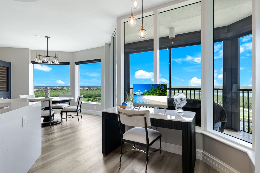 1060 Borghese Ln #902, Naples, FL 34114