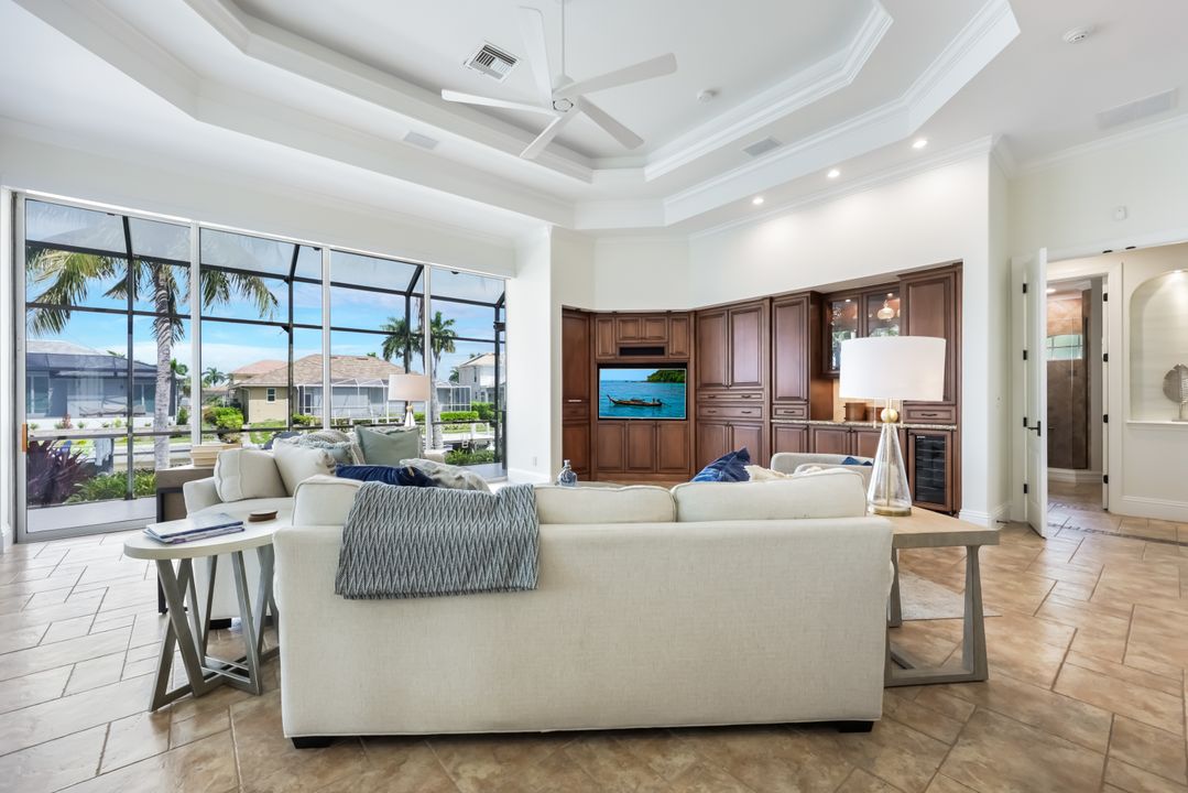 466 Clifton Ct, Marco Island, FL 34145