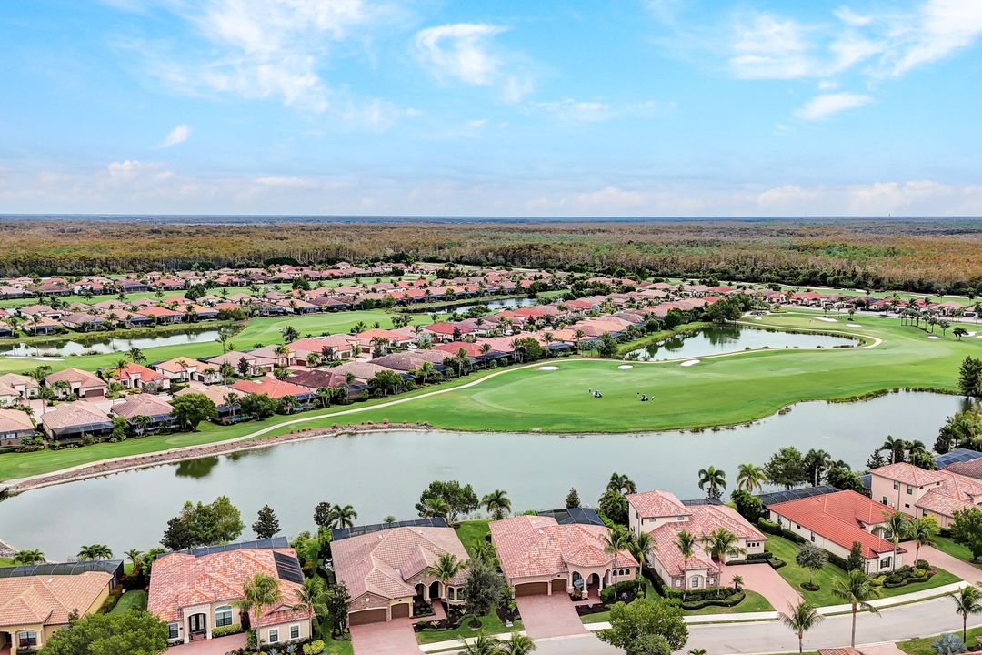 28613 Lisburn Ct, Bonita Springs, FL 34135