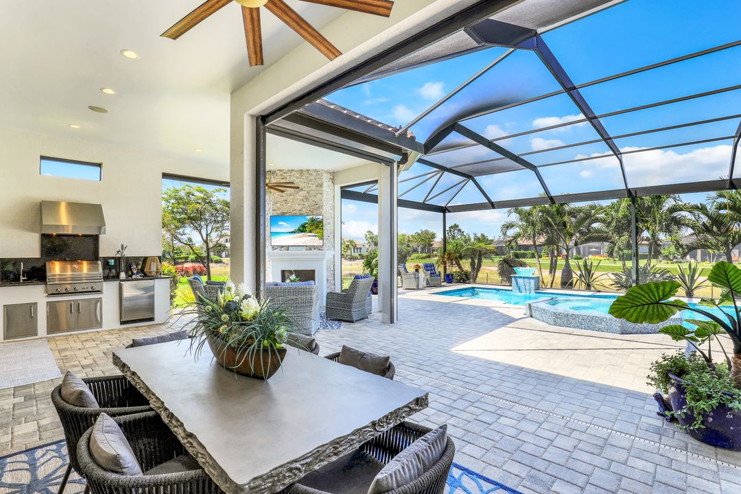 9287 Rialto Ln, Naples, FL 34119