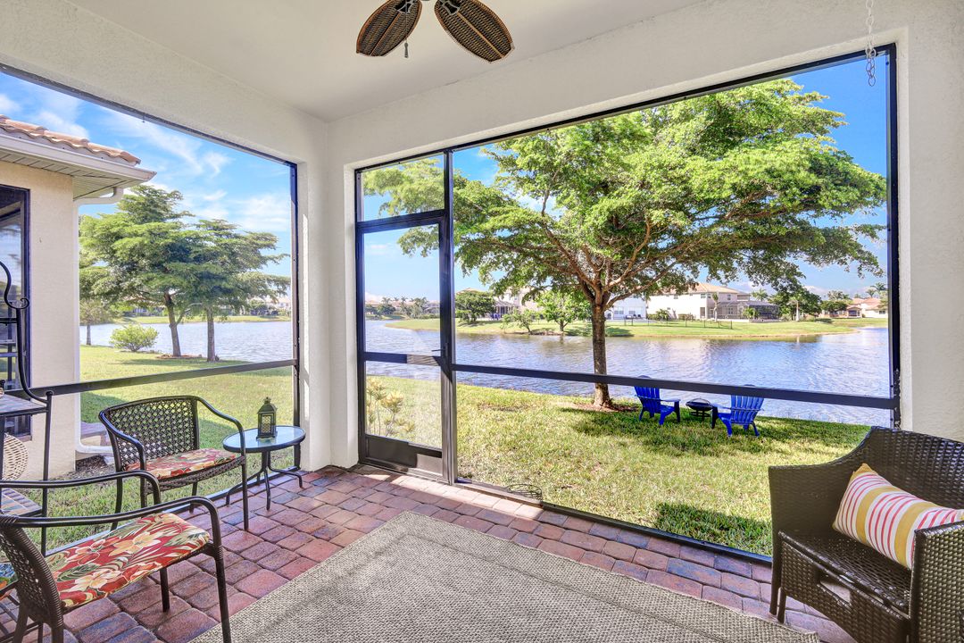 8627 Sumner Ave, Fort Myers, FL 33908