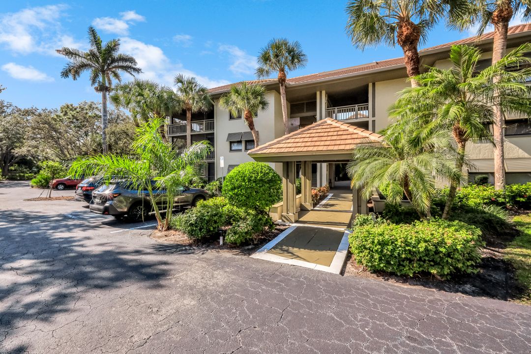 3651 Wild Pines Dr #307, Bonita Springs, FL 34134