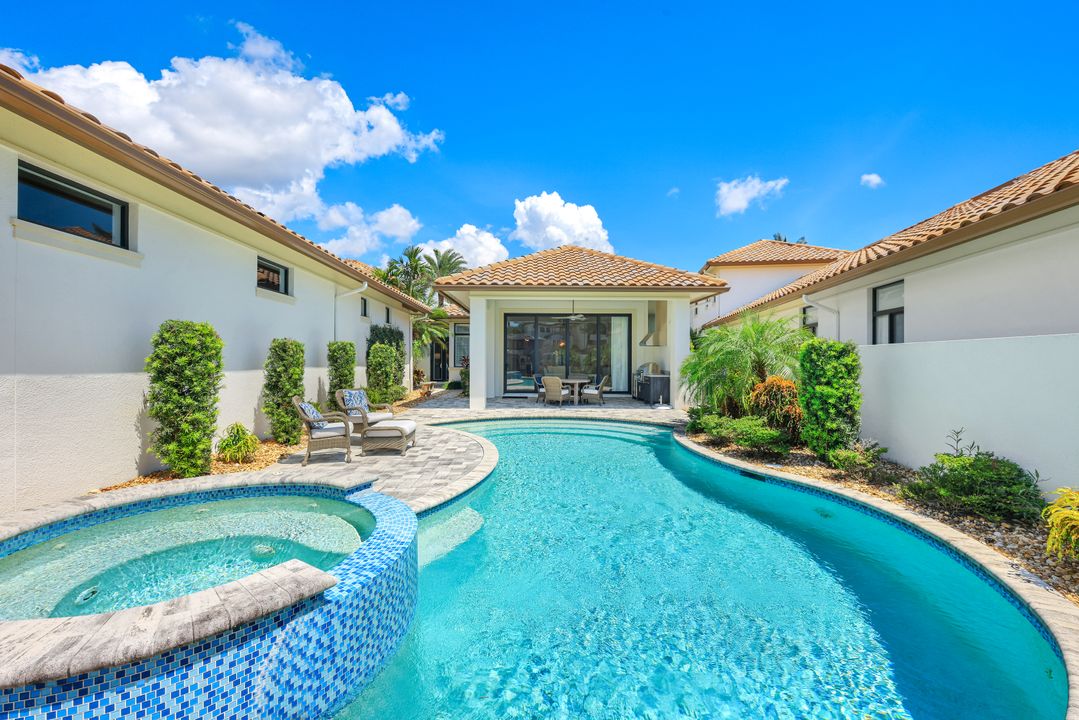 16484 Talis Park Dr, Naples, FL 34110