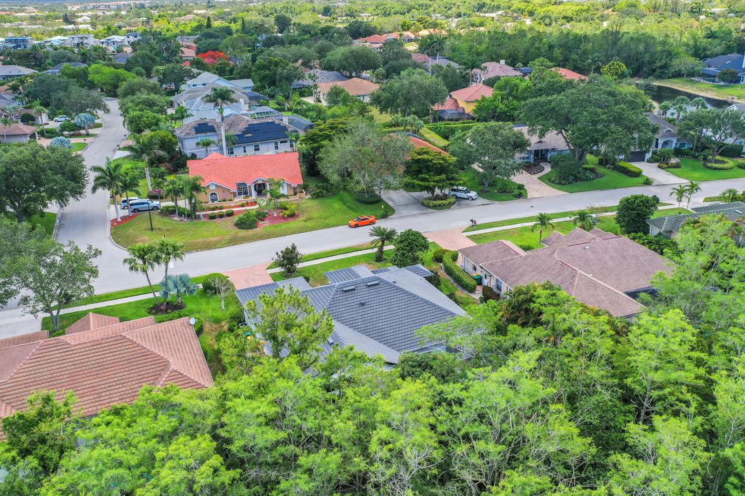 6689 Mill Run Rd, Naples, FL 34109