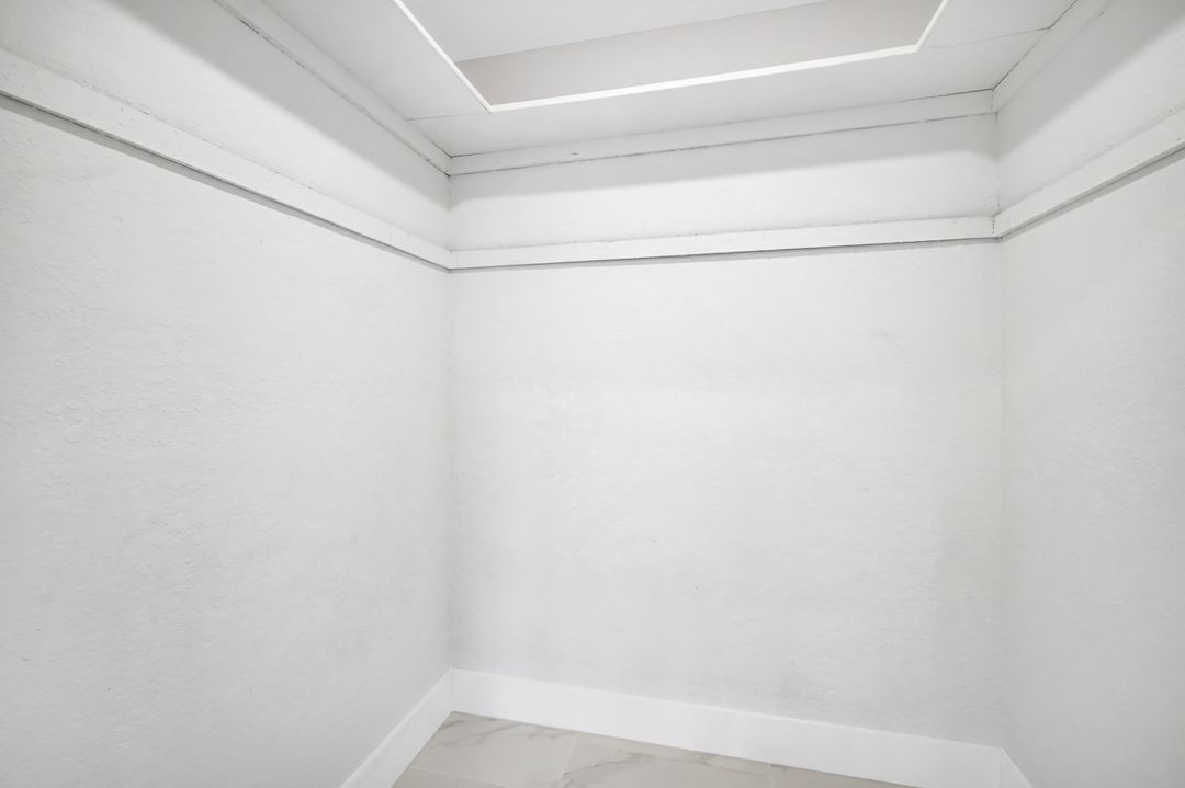 73 Cardinal Dr, North Fort Myers, FL 33917
