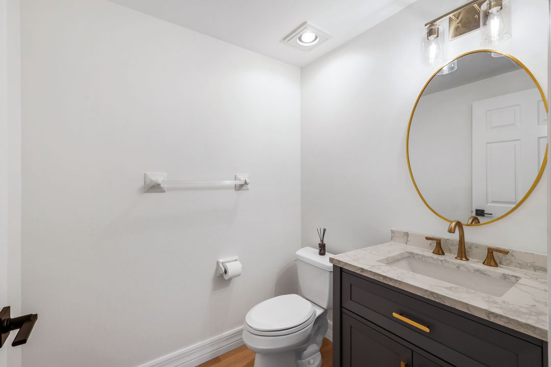 6075 Pelican Bay Blvd # 104, Naples, FL 34108