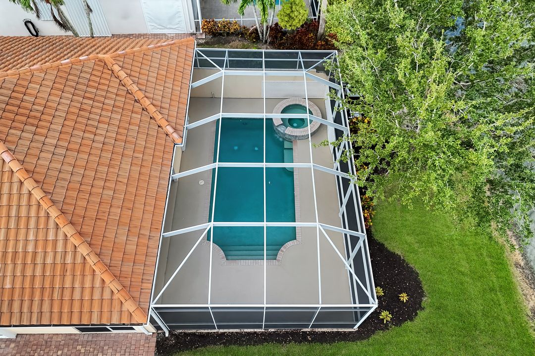 3759 Whidbey Way, Naples, FL 34119
