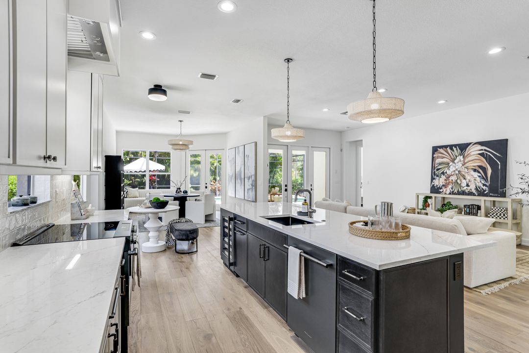 6132 Highwood Park Ln, Naples, FL 34110