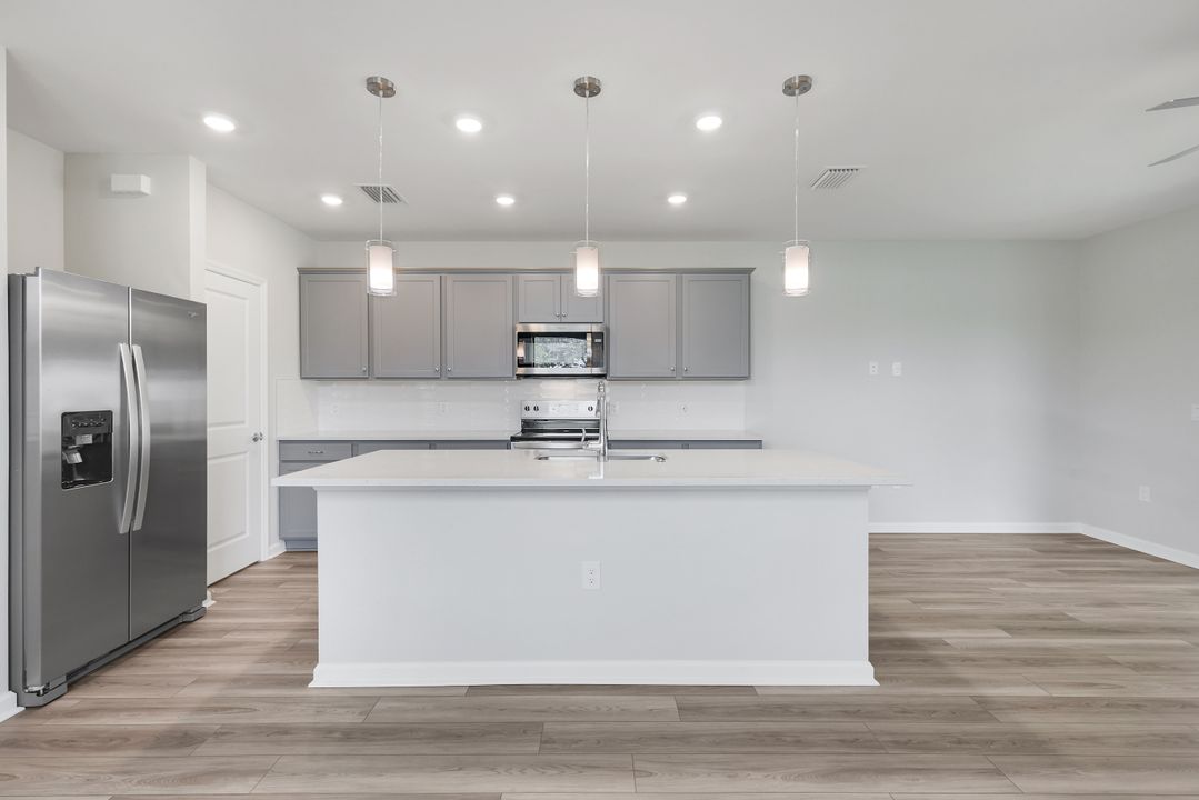27907 Radiant Ct, Bonita Springs, FL 34135