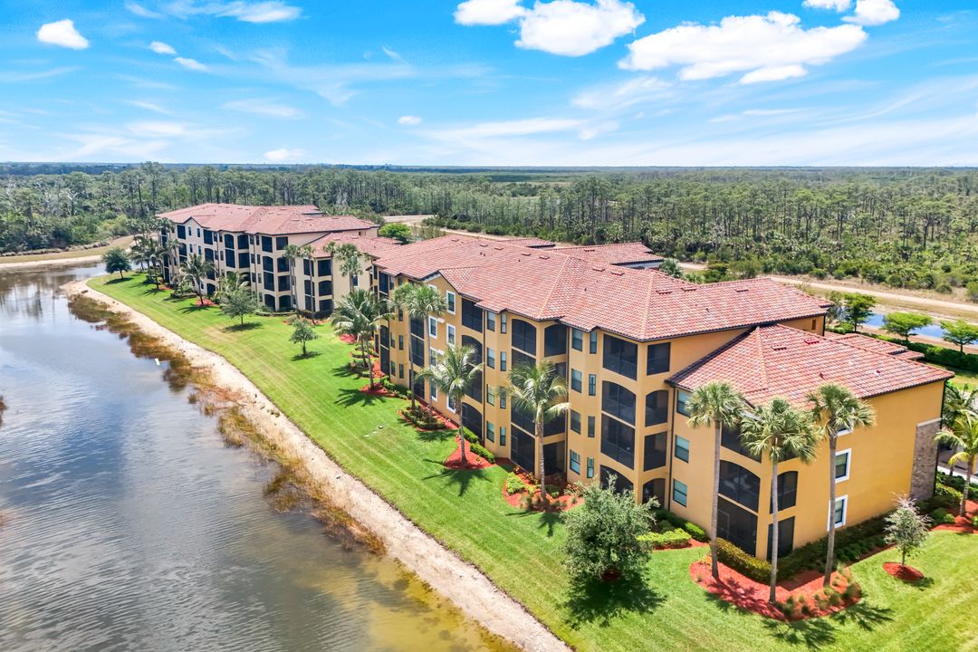 9590 Trevi Ct #5323, Naples, FL 34113