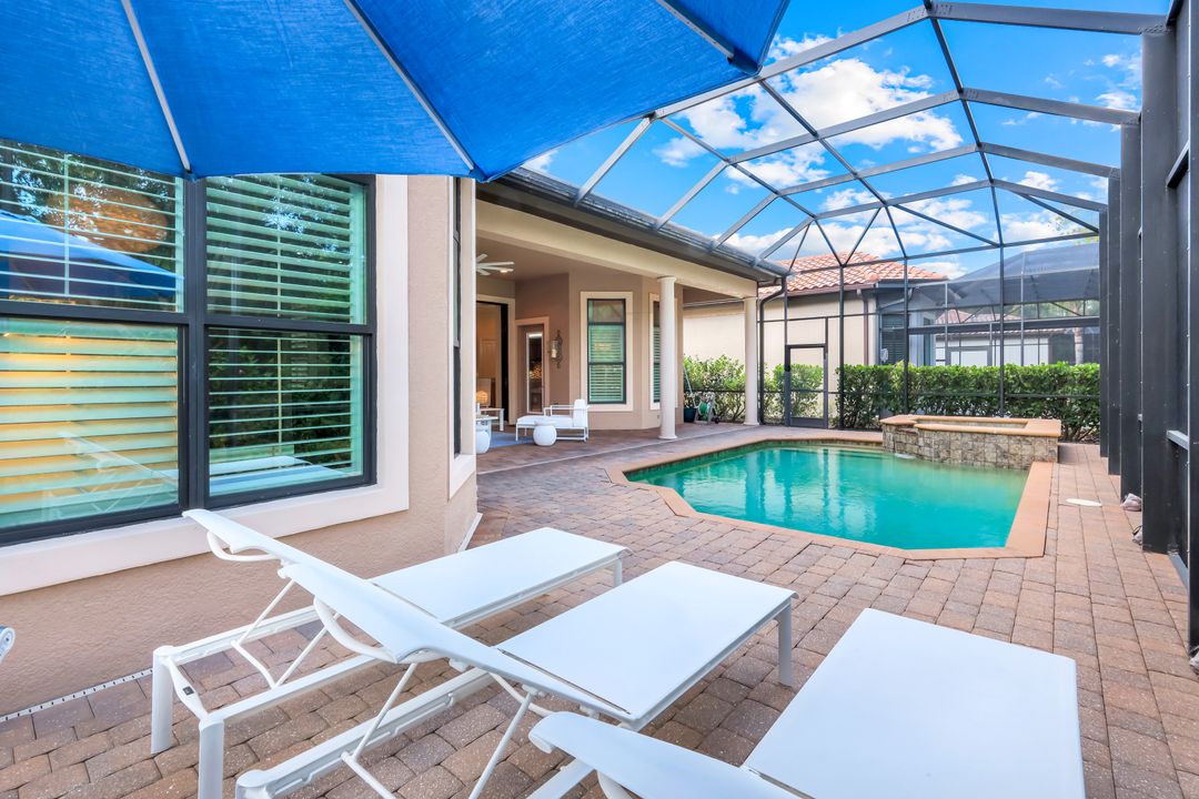6419 Vivaldi Ct, Naples, FL 34113