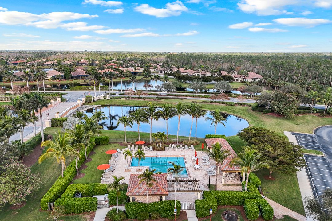 9735 Acqua Ct #625, Naples, FL 34113