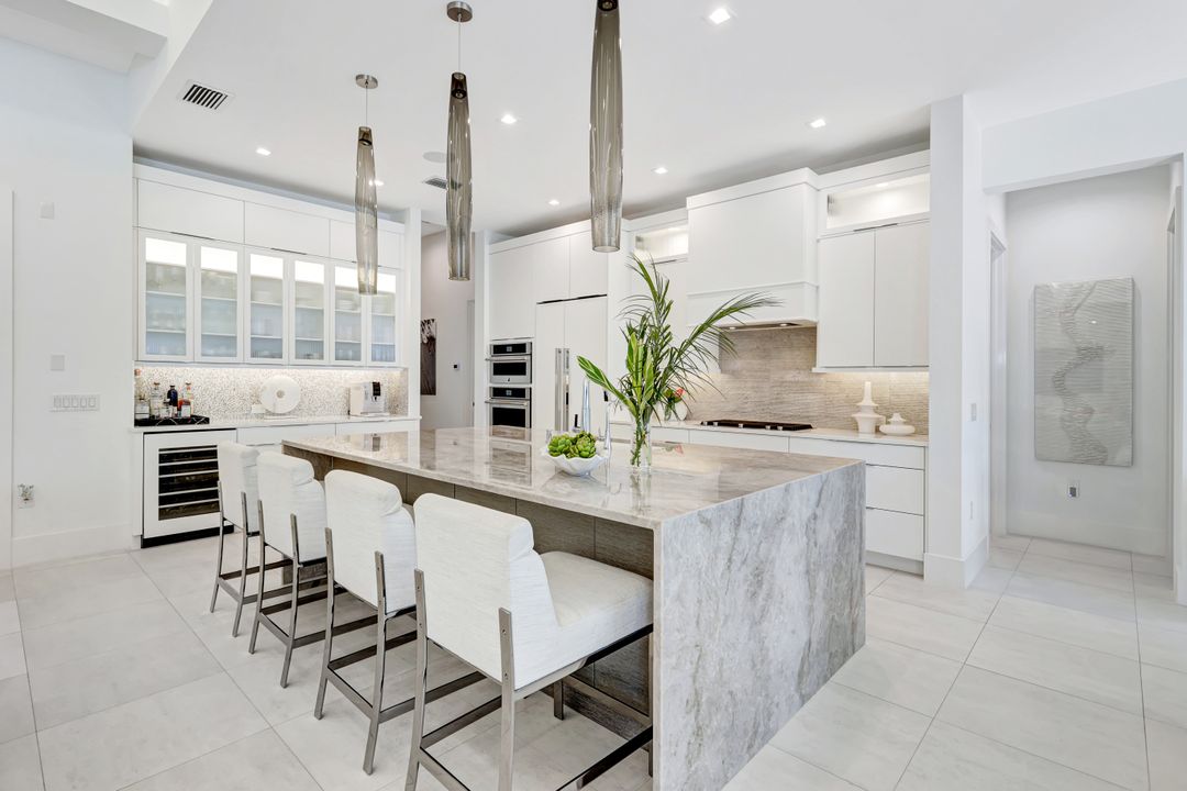 3124 Livorno Lane, Naples, FL 34110