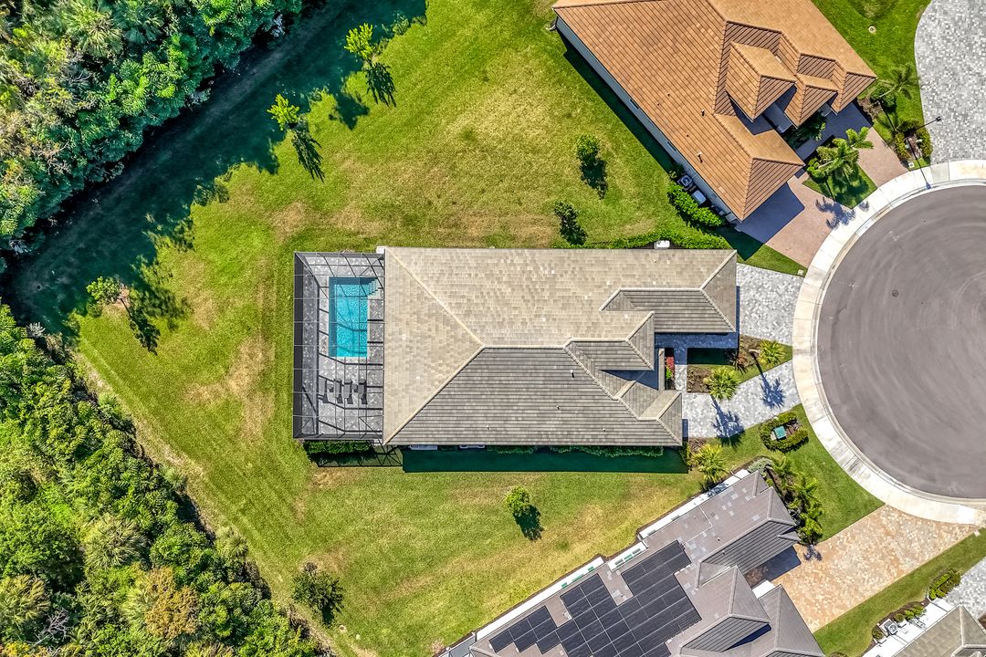 12083 Azalea Wy, Naples, FL 34120