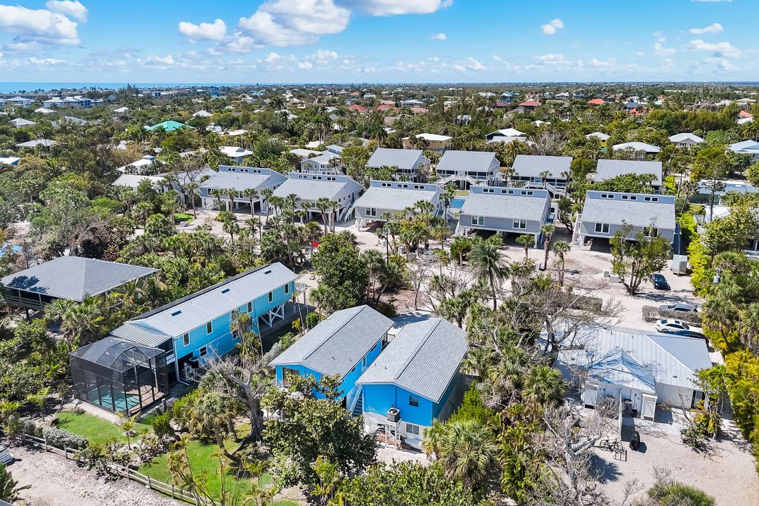 746 Cardium St, Sanibel, FL 33957