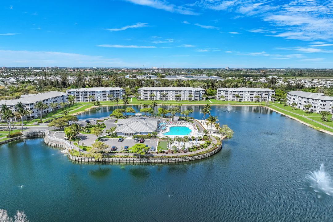 16615 Lake Cir Dr #438, Fort Myers, FL 33908