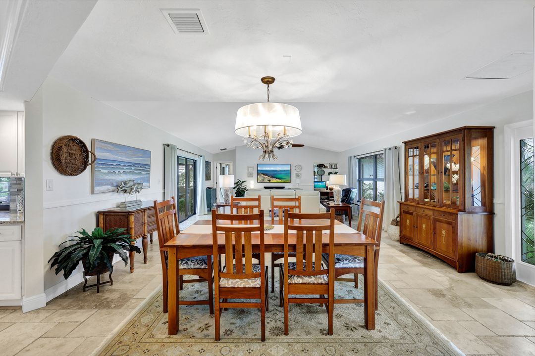 9940 Treasure Cay Ln, Bonita Springs, FL 34135