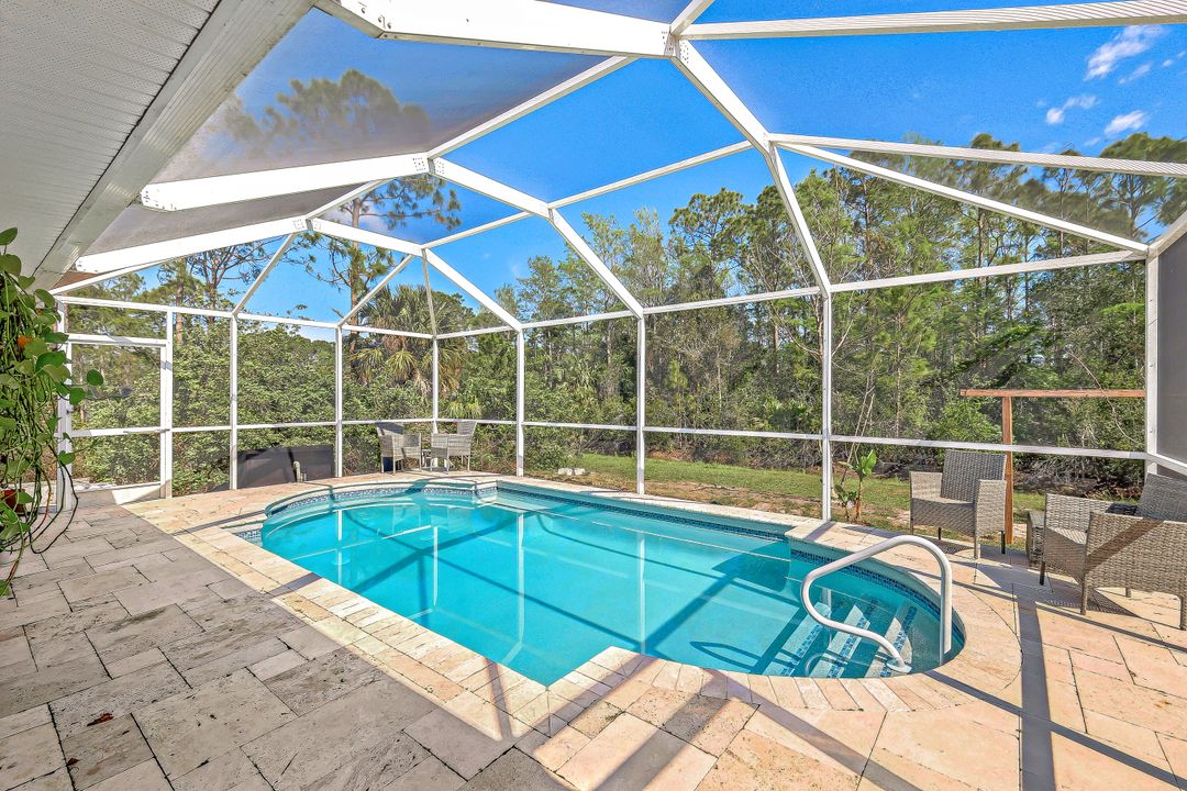 537 Allison St E, Lehigh Acres, FL 33974