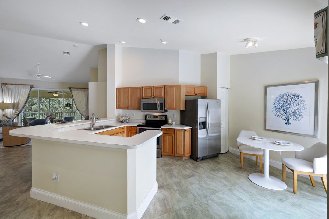 4940 Deerfield Way #201, Naples, FL 34110