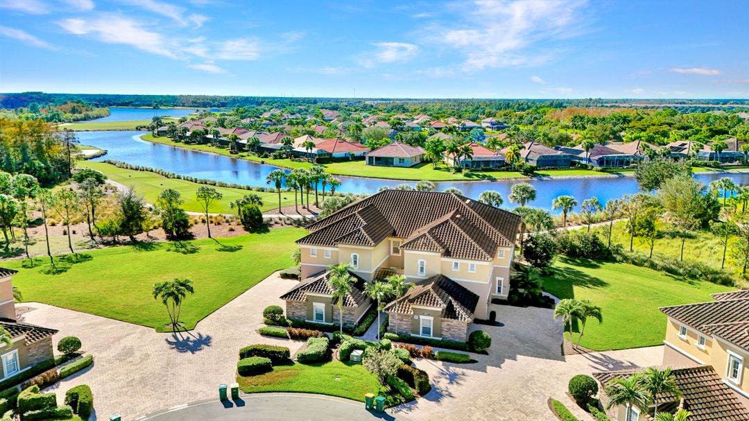 9557 Ironstone Terrace #202, Naples, FL 34120