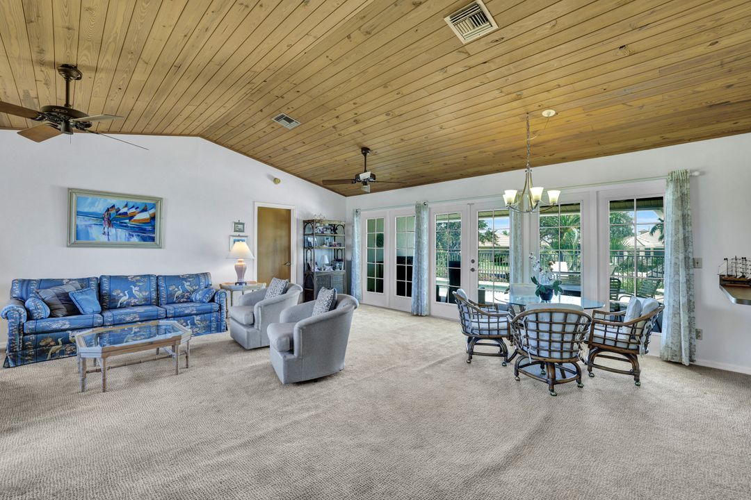 421 Cottage Ct, Marco Island, FL 34145