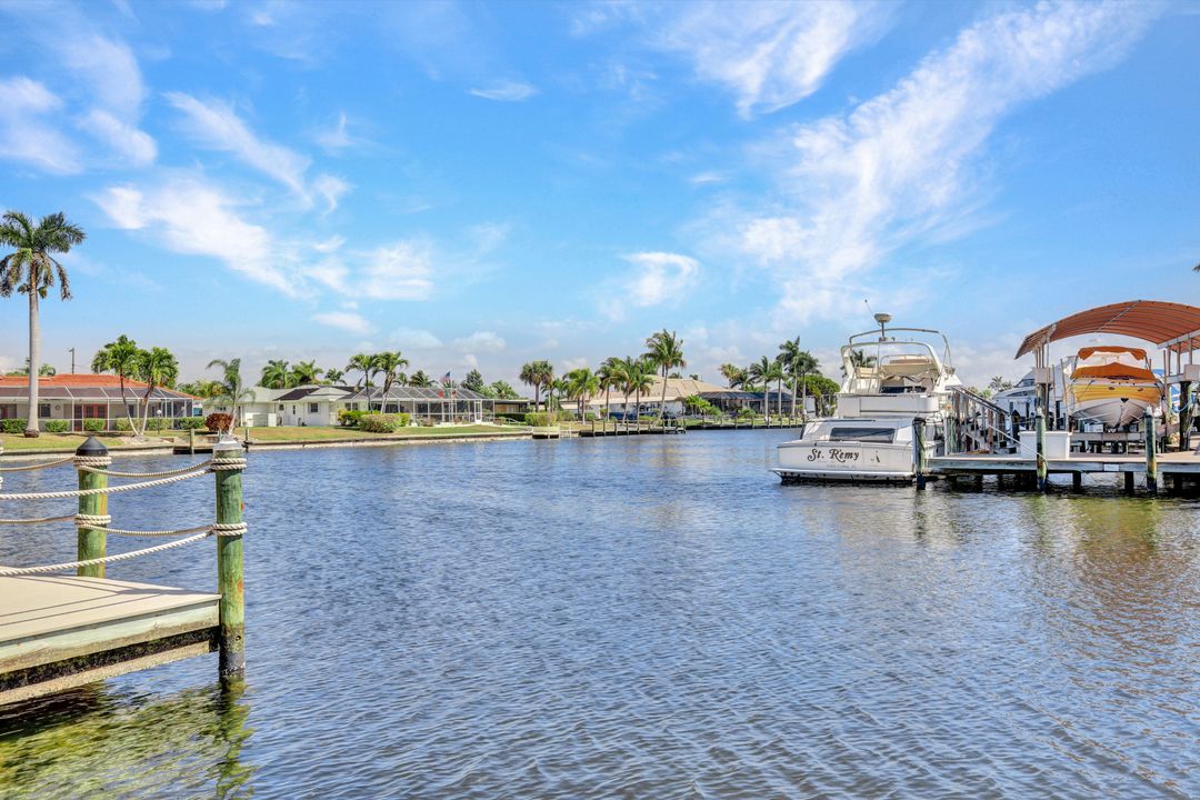 5011 Pelican Blvd, Cape Coral, FL 33914