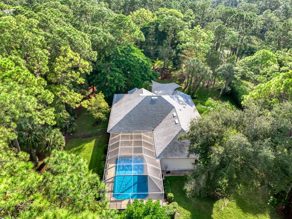 661 27th St NW, Naples, FL 34120